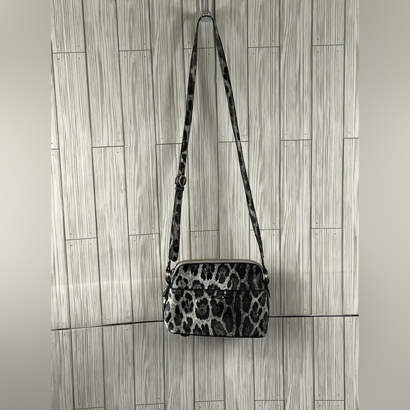 Simply Noelle Leopard Crossbody Bag - Picture 2 of 7